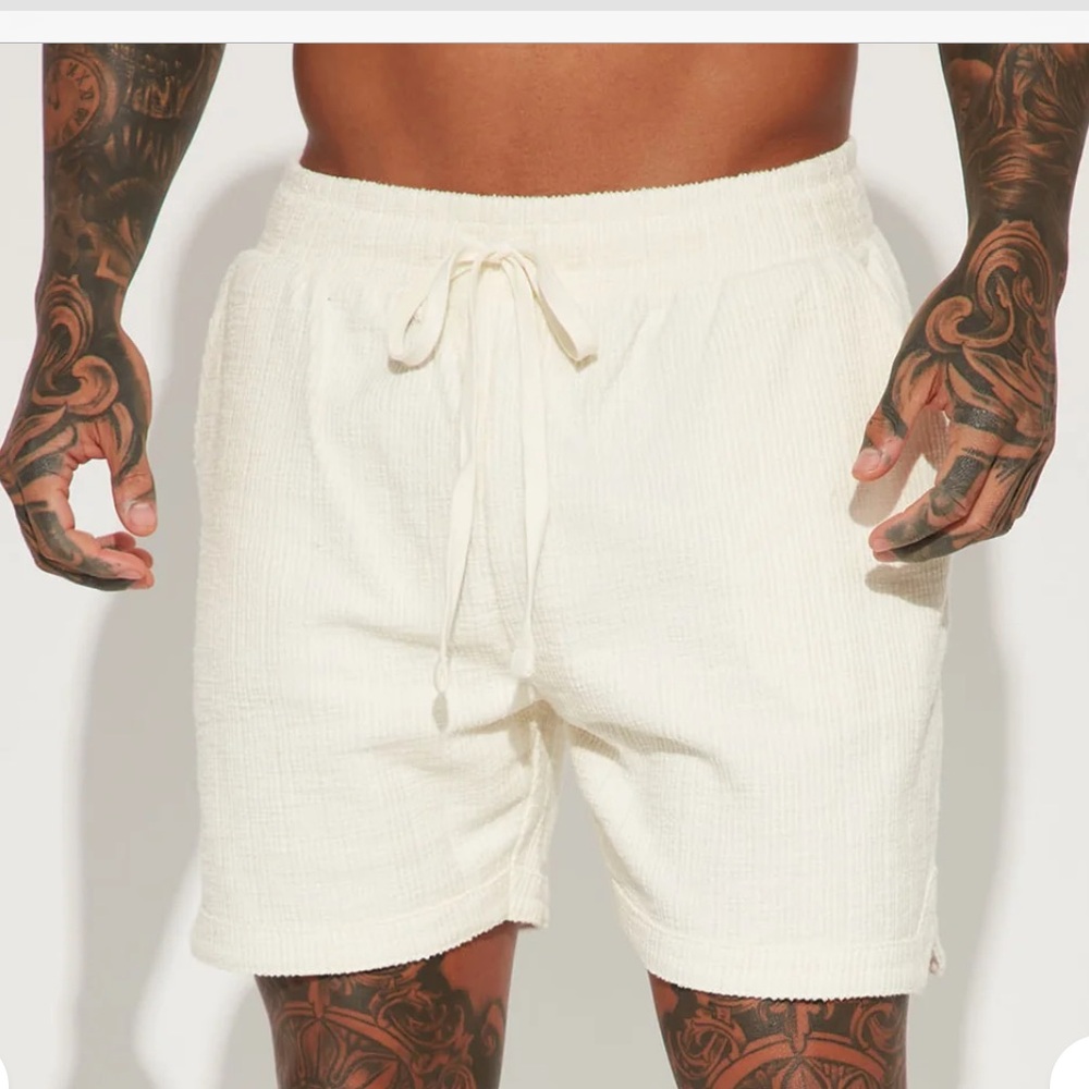 Men's Cream Drawstring Textured Shorts